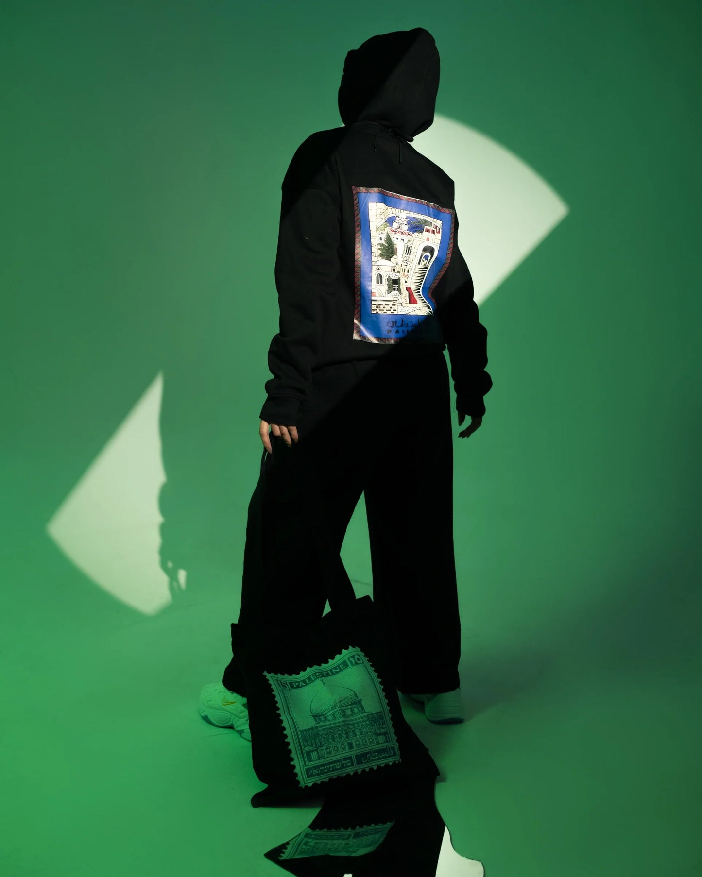 Hoodie Yafa with a traditional design
