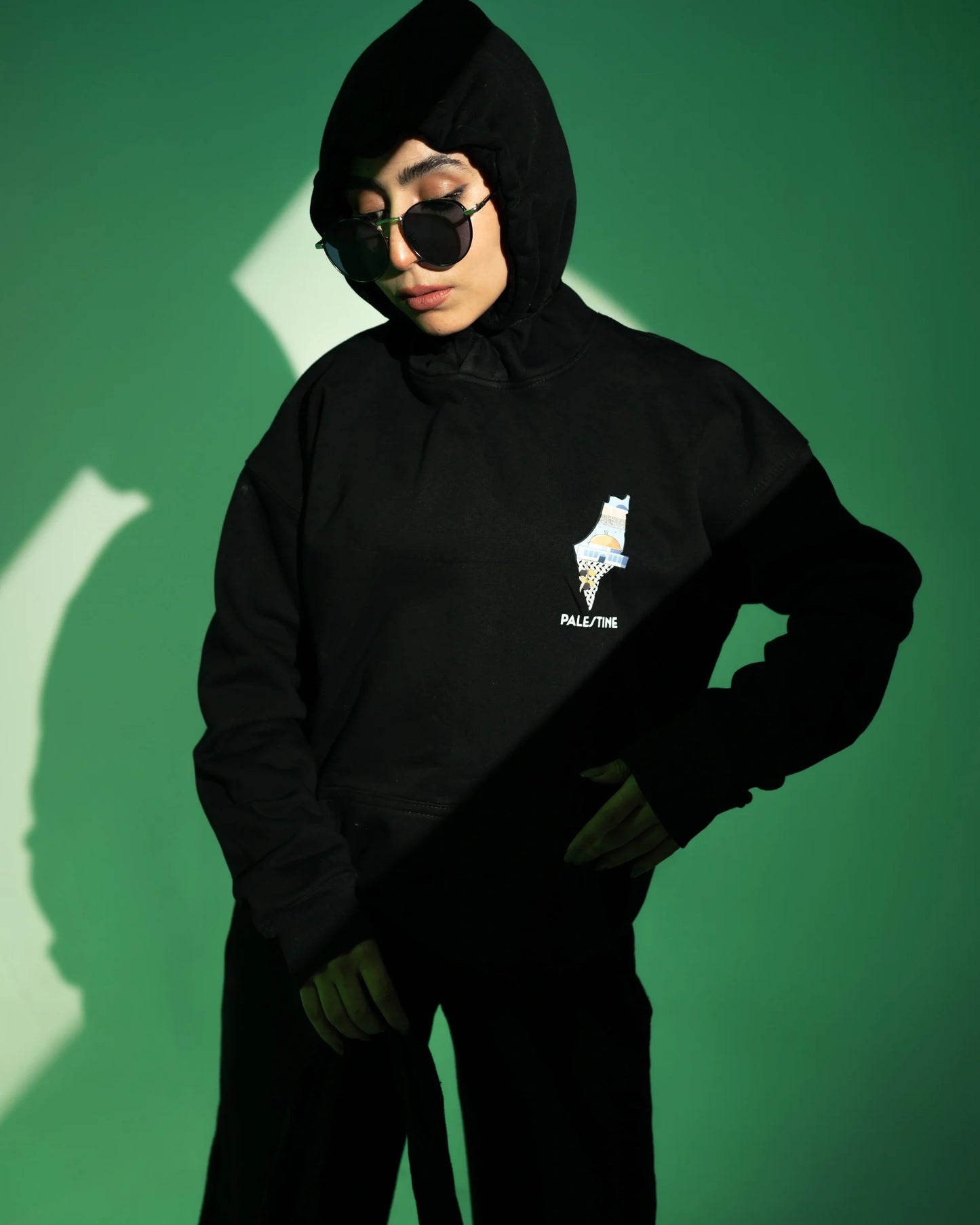 Hoodie Yafa with a traditional design
