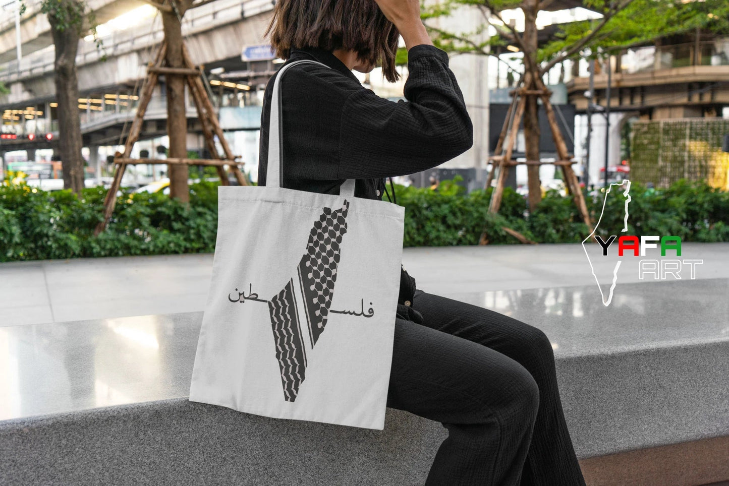 Tote bag