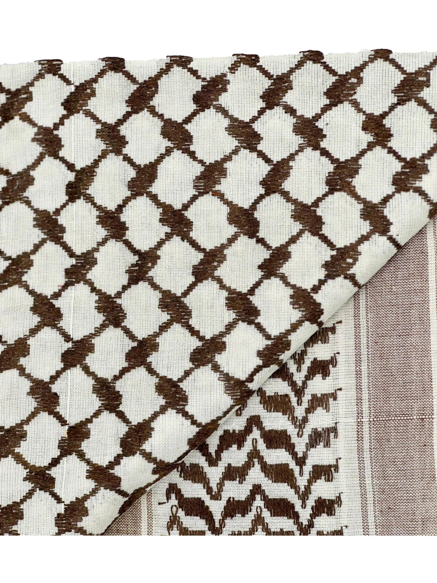 Kuffiyeh palestina clásica marrón y blanca de YAFA ARTS