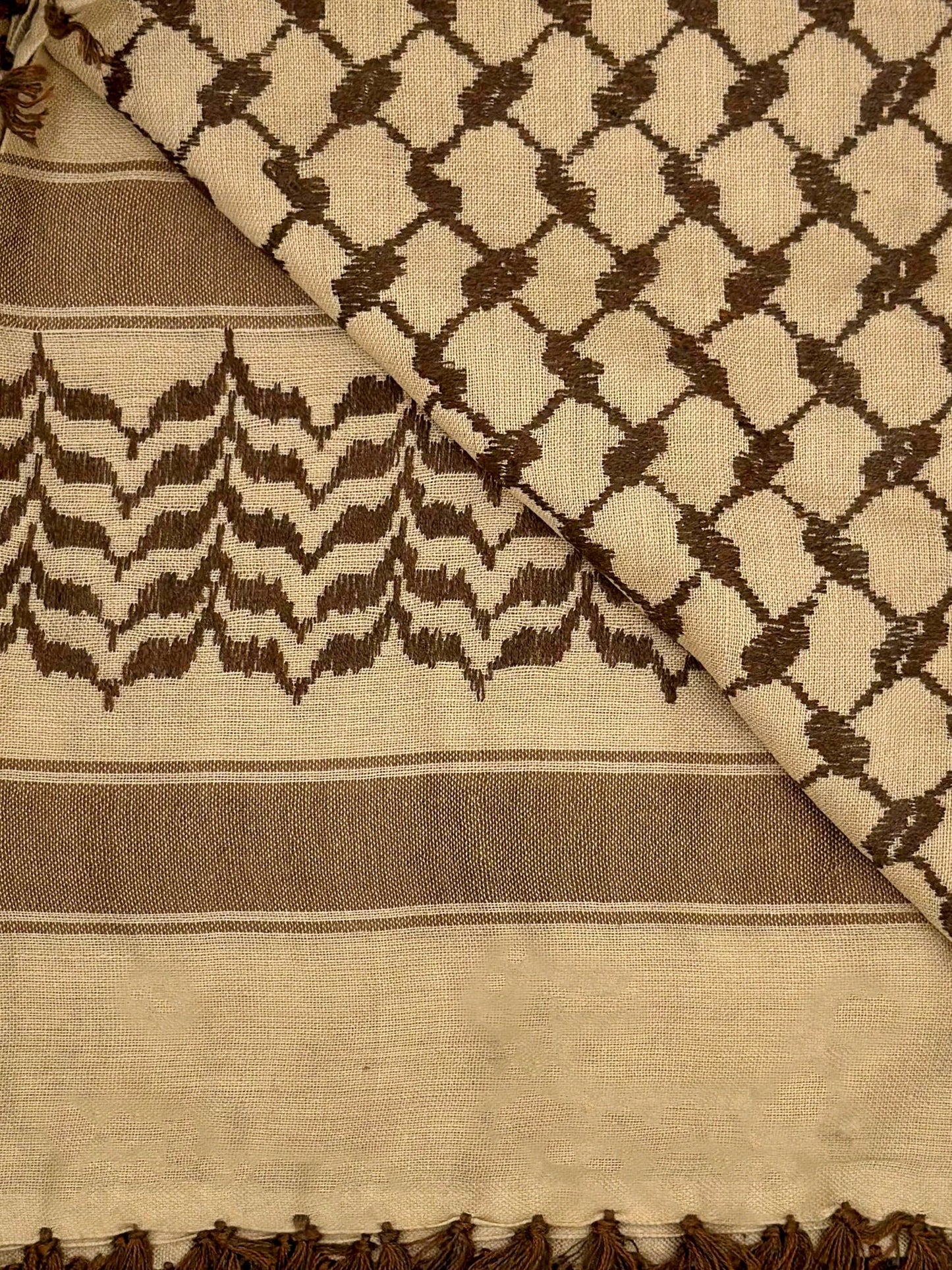 Kuffiyeh palestina marrón del desierto por YAFA ARTS