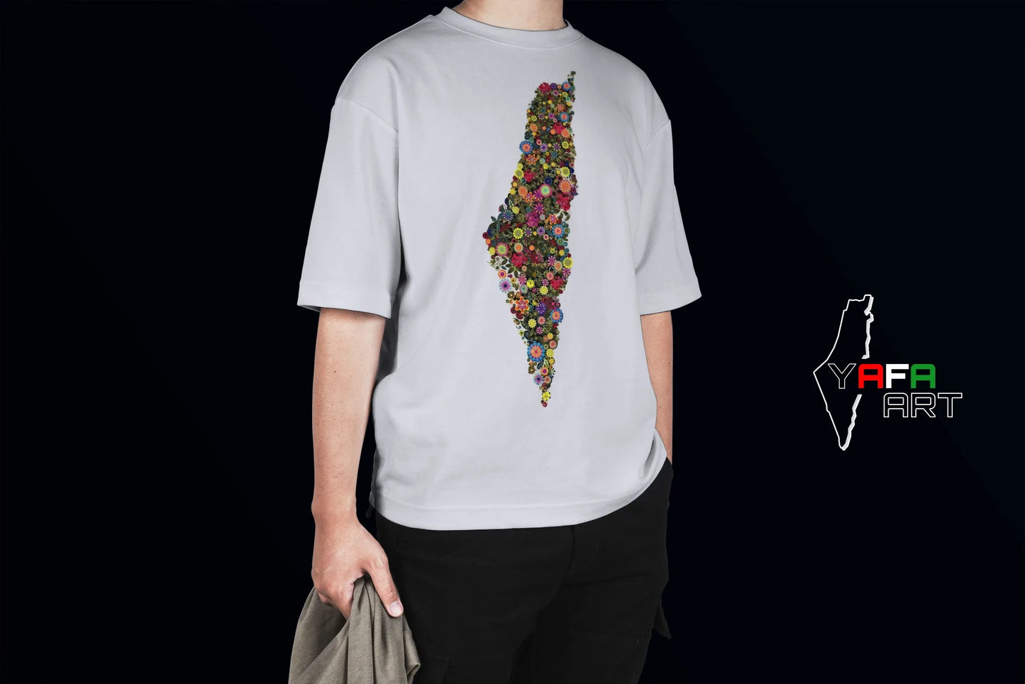 Unisex oversized T-shirt with a Palestinian logo